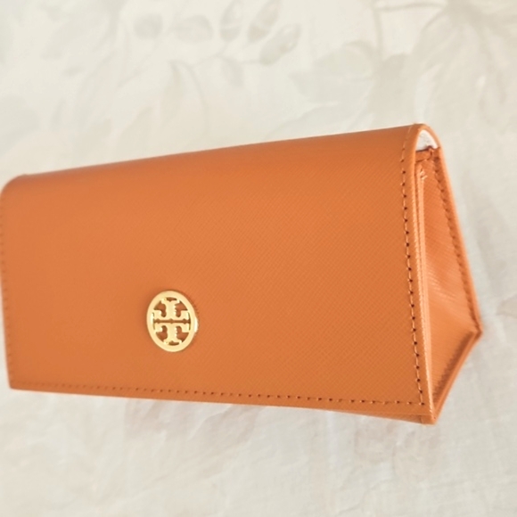 TORY BURCH Glasses Case. - Picture 1 of 7